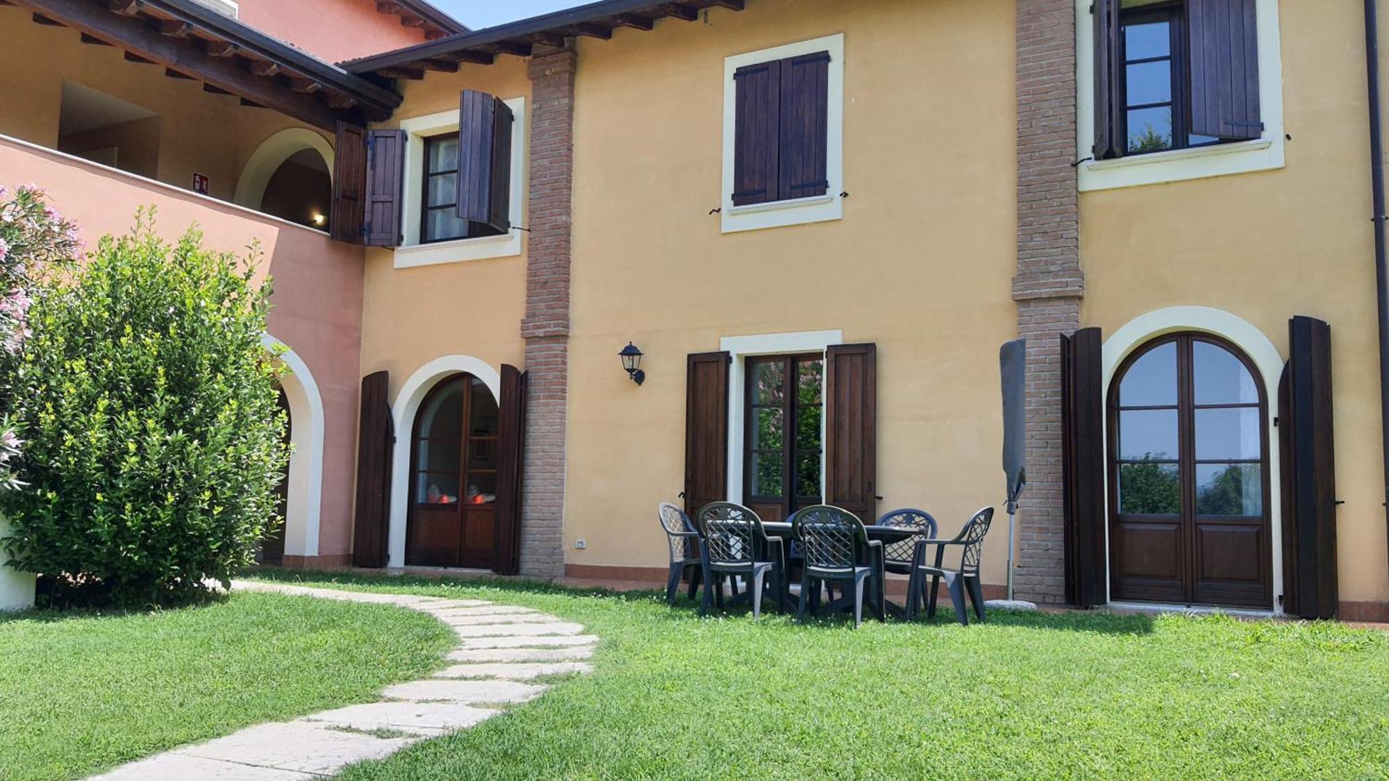 Villa Santa Caterina Манерба-дель-Гарда Экстерьер фото